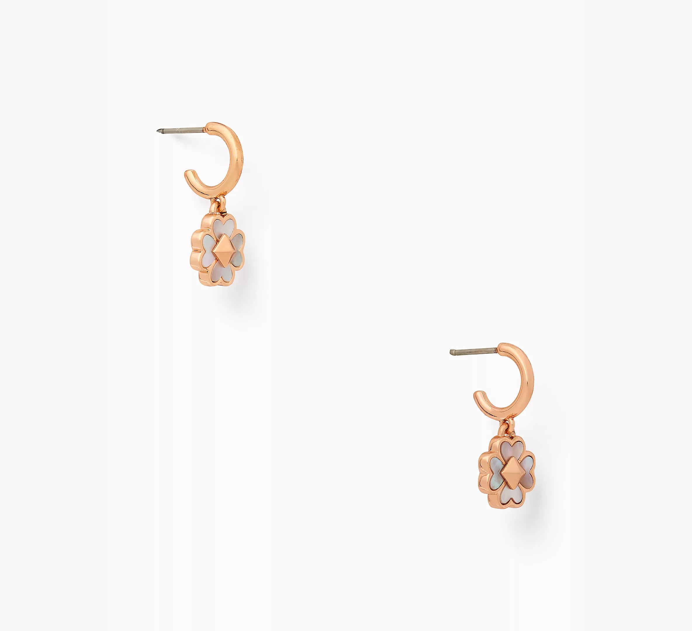 Kate Spade - Spades & Studs Huggies | Aretes para Dama