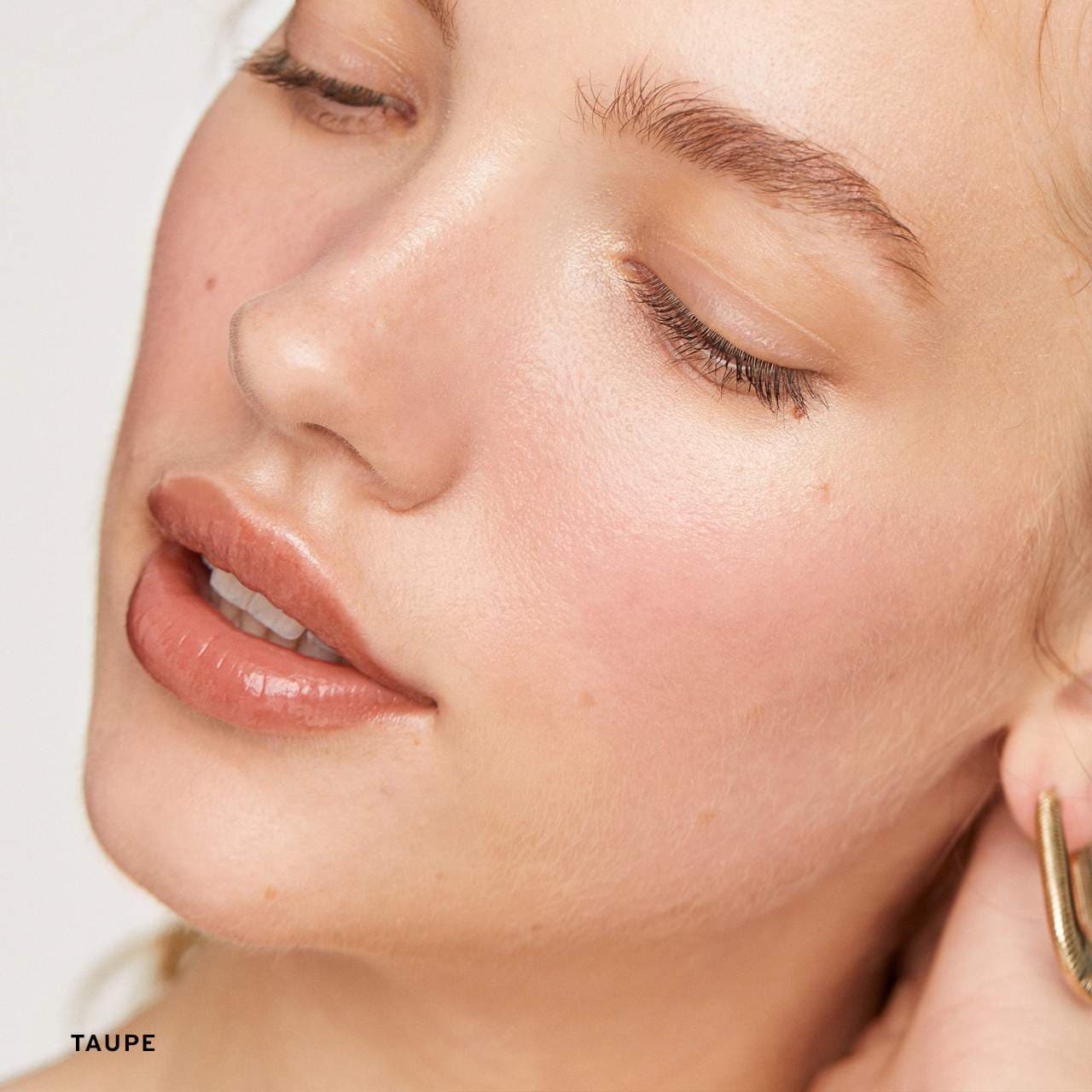 Shade Slick Hydrating Tinted Lip Oil