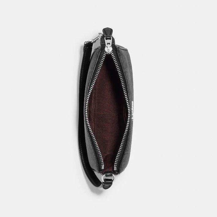 Nolita 19 In Signature Canvas