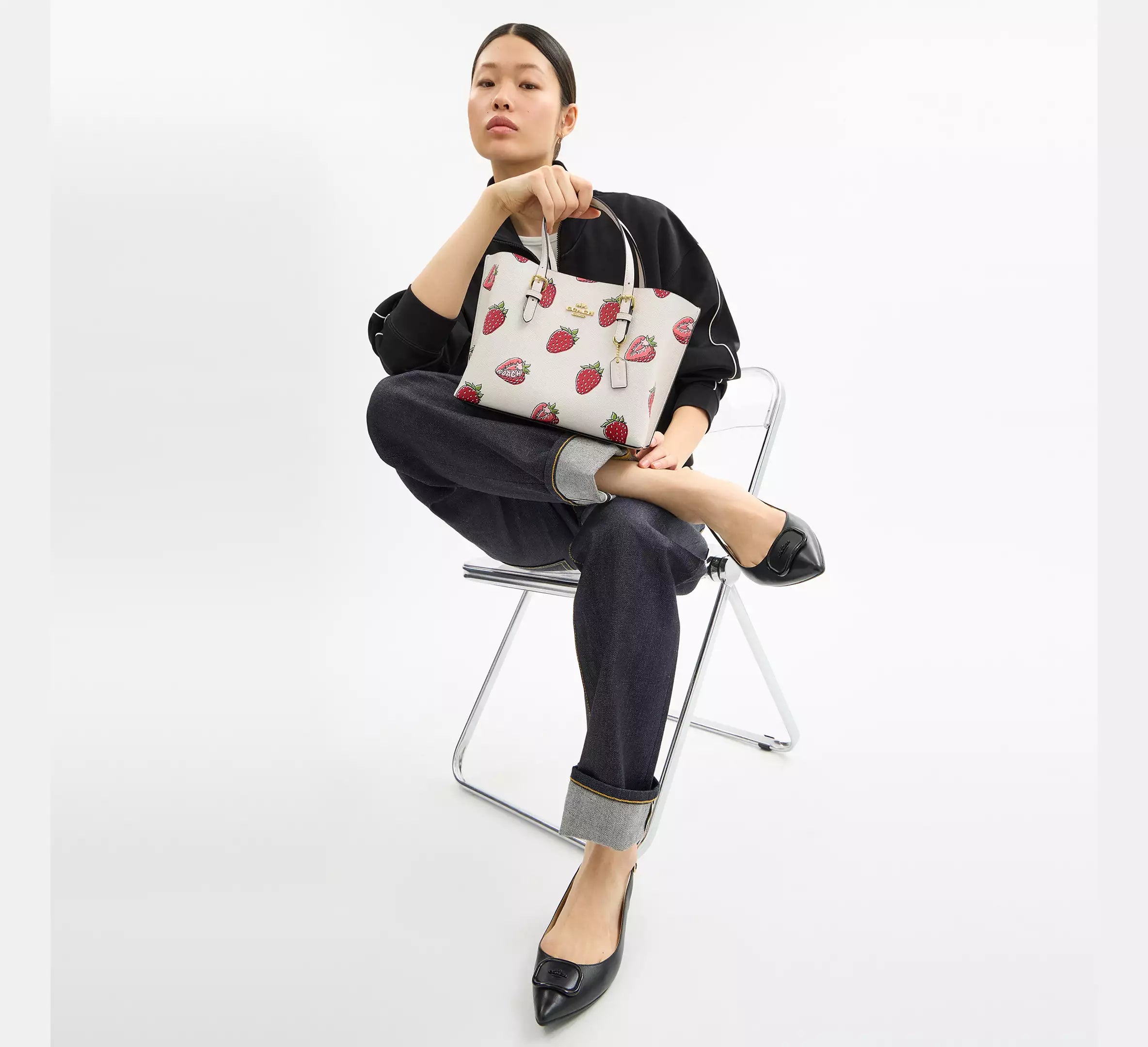 Mollie Tote Bag 25 In Signature Canvas