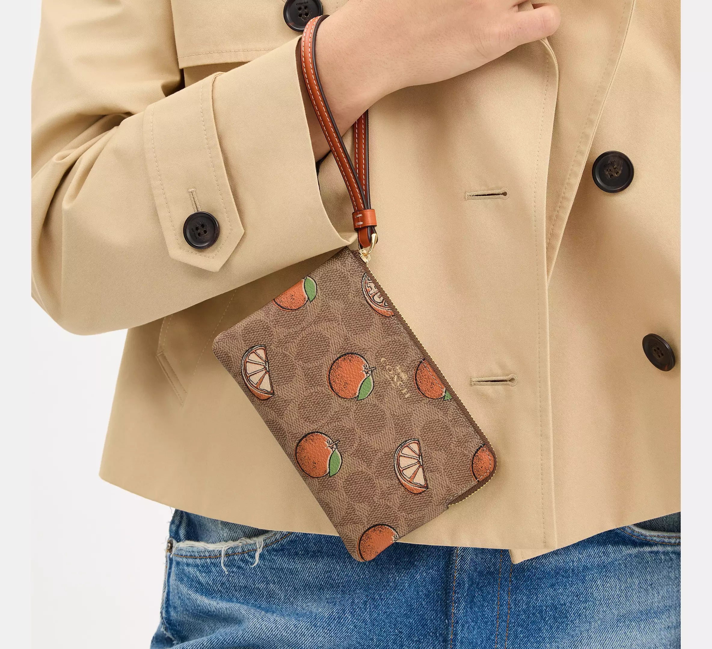 Corner Zip Wristlet In Signature Canvas