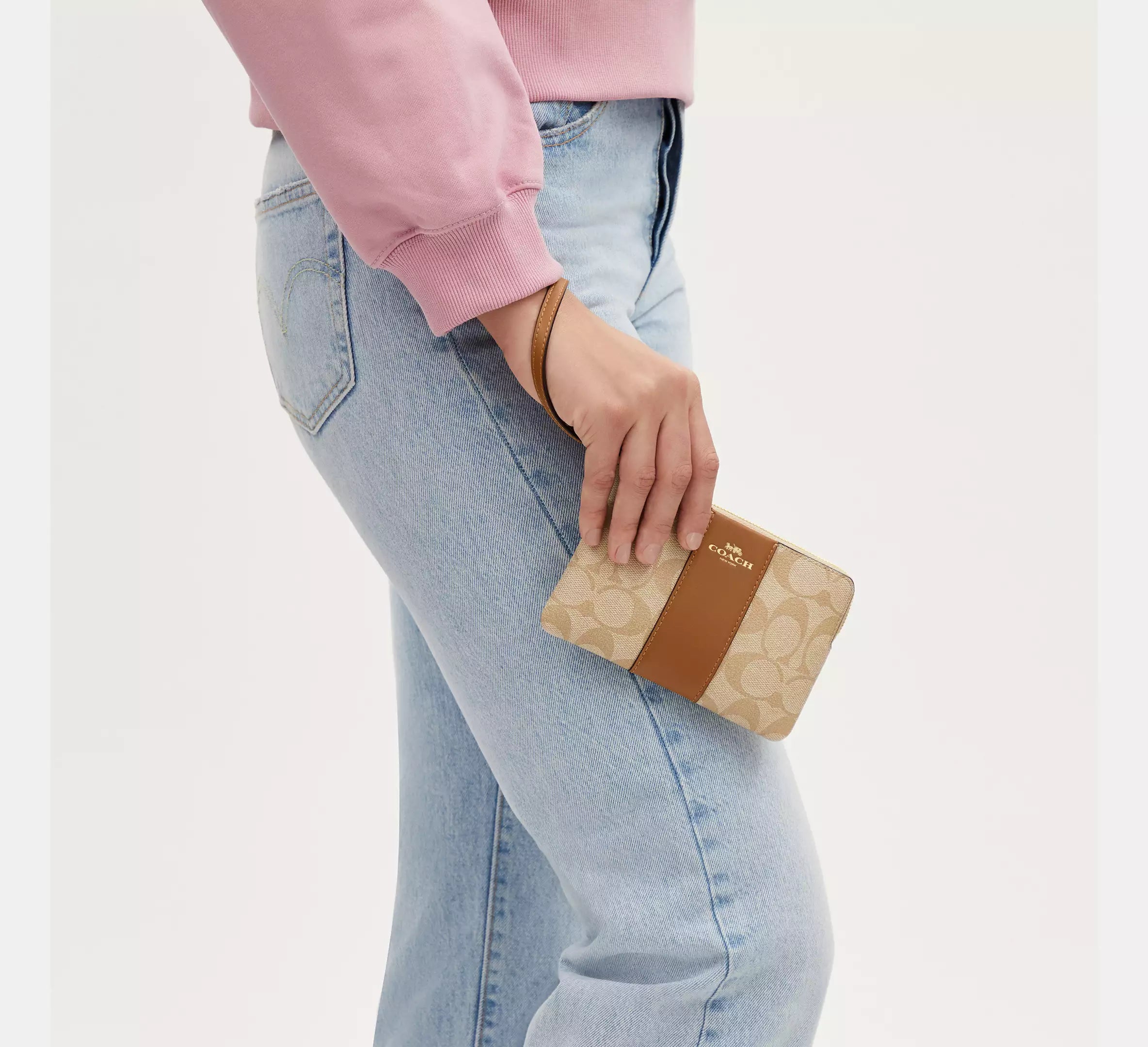 Corner Zip Wristlet In Signature Canvas