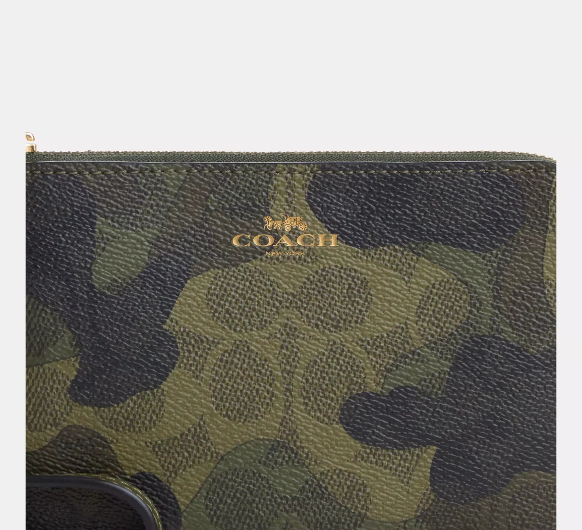 Corner Zip Wristlet In Signature Camo Print