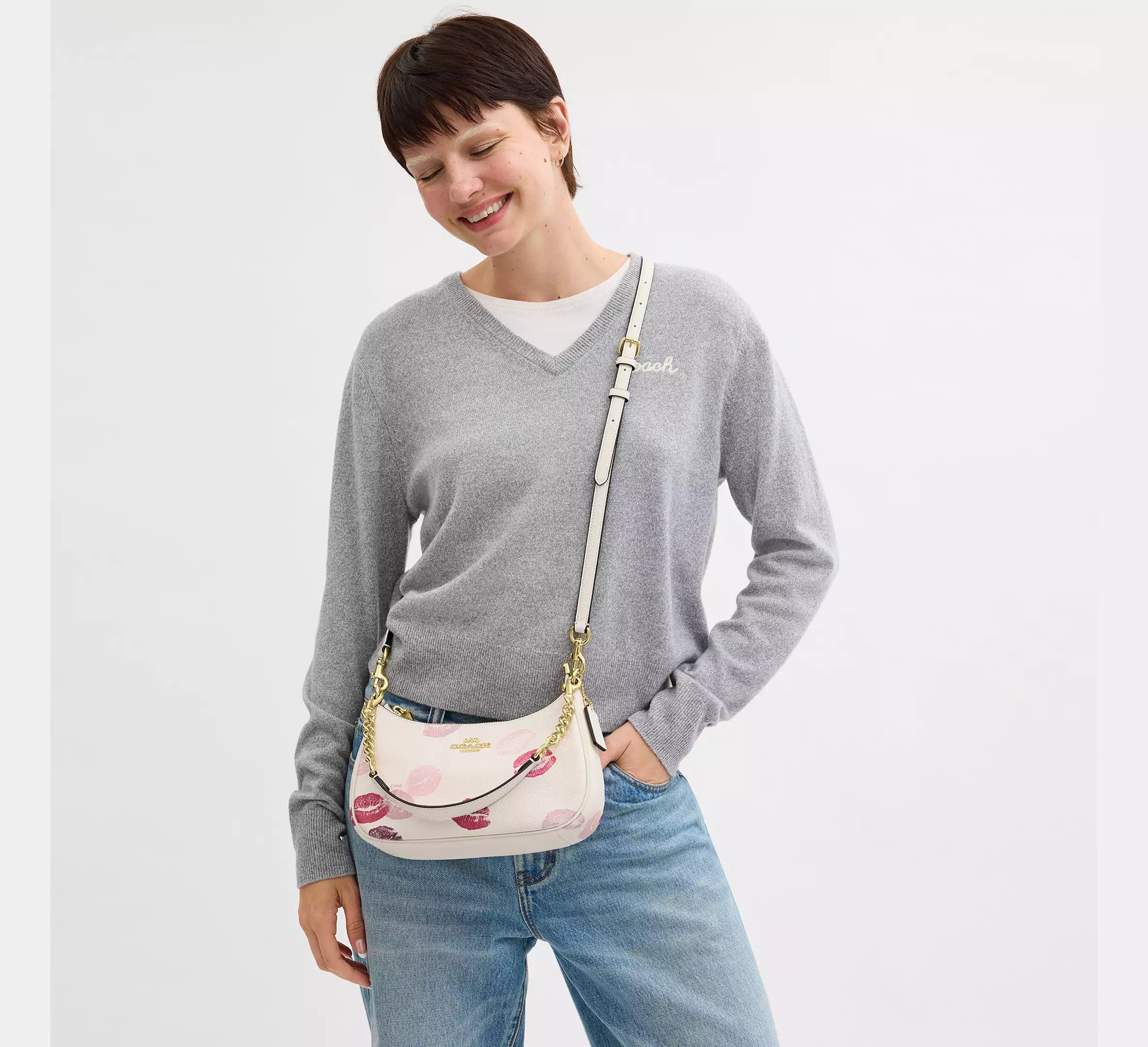 Teri Shoulder Bag With Lips Print